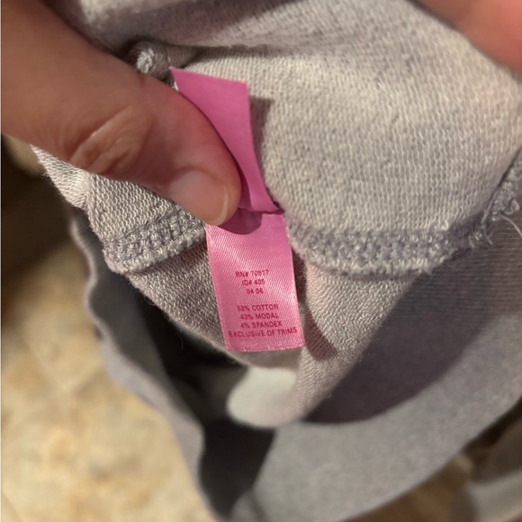 VINTAGE PINK Victoria's Secret Gray Sweatshirt with Embroidered Crest - Picture 6 of 7